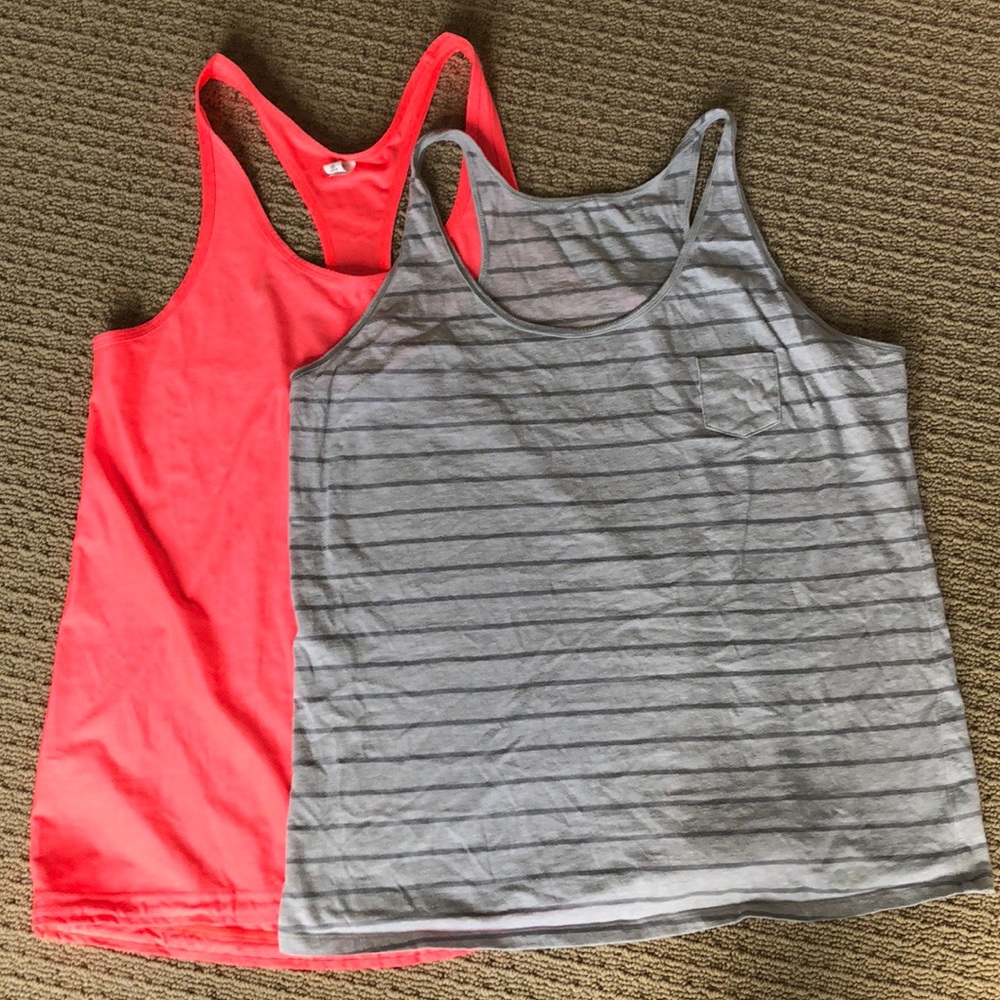 Under armour tank tops